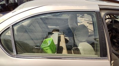 2000-2001 Nissan Maxima Passenger Right Rear Side Window Door Glass Oem Back
