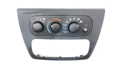 2001-2006 Dodge Stratus Temperature Control Module In Dash Heater Ac Head Unit