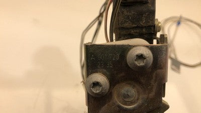 2003-2006 Sprinter Van 3500 Passenger Right Front Door Latch With Rods/Cables