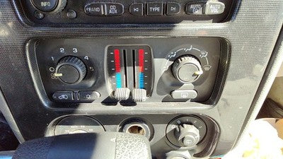 2003-2009 Gmc Envoy Temperature Control Module In Dash Heater Ac Head Unit Oem