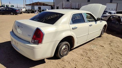 2005-2011 Chrysler 300 Driver Left Front Spindle Steering Knuckle With Wheel Hub