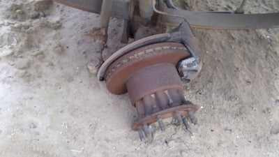 1988-1997 Ford F450 Driver Left Front Spindle Steering Knuckle With Wheel Hub