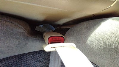 2000-2003 Dodge Durango Driver Left Front Seat Belt Buckle Receiver Oem Tan