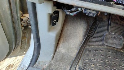 2007 Ford Freestar Driver Left Lower Kick Trim Panel Oem Gray