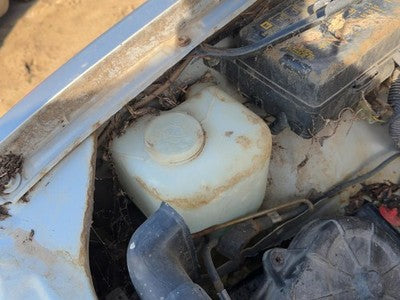 1991 Isuzu Pup Windshield Washer Fluid Reservoir With Pump Oem Wiper Tank