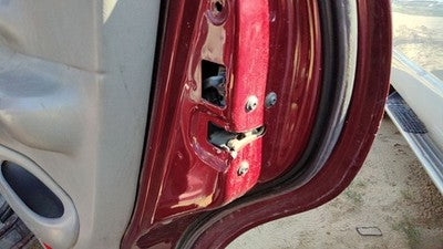 97-01 Ford Expedition Passenger Right Rear Door Latch With Rods/Cables Oem Back
