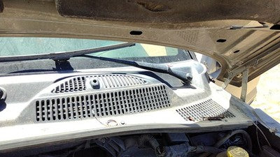 2003-2004 Jeep Liberty Driver Left Windshield Wiper Arm Oem Blade Lever