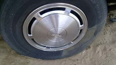 1986-1996 Chevy Caprice 15' 6 Slot Hub Cap Wheel Cover Oem