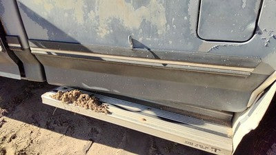 1989 Ford F150 Driver Left Rear Moulding On Front Of Box Oem Lh