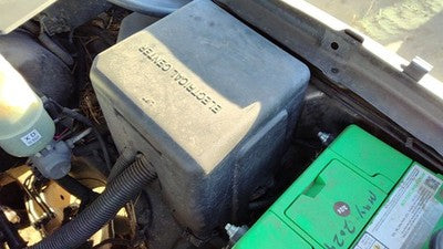 2000-2002 Chevy Suburban Engine Fuse Box Power Distribution Panel Oem 5.3L