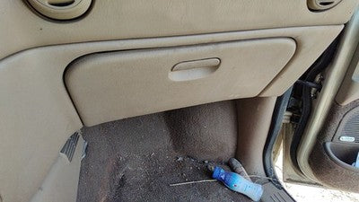 2000 Chrysler Town & Country Glove Box Assembly Complete Door With Latch Oem Tan