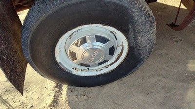 1976-1991 Gmc Sierra C3500 Hub Cap Wheel Cover Oem 00349095