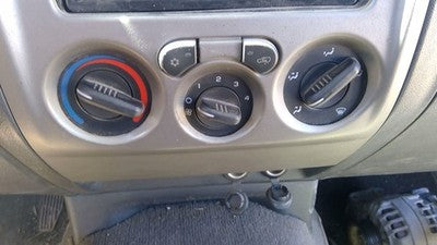 04-12 Chevy Colorado Temperature Control Module In Dash Heater Ac Head Unit C60