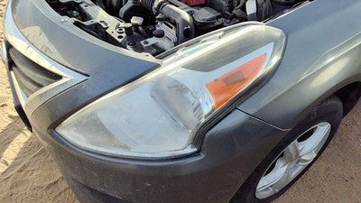 2015-2019 Nissan Versa Driver Left Head Light Oem Front Lamp 260609Kk0a
