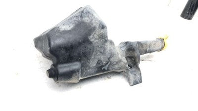 2015-2018 Dodge Ram 4500 Windshield Washer Fluid Reservoir With Pump Oem Wiper