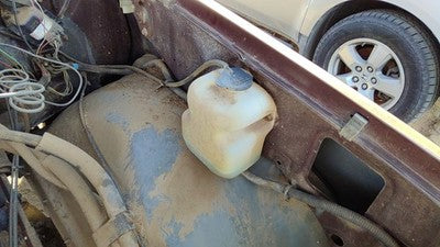 1983 Gmc Sierra C3500 Windshield Washer Fluid Reservoir With Pump Oem Wiper Tank