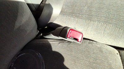 00 Lesabre Buick Lesabre Passenger Right Front Seat Belt Buckle Receiver Gray 17