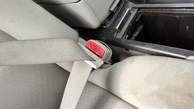 07-09 Grand Vitara Xl-7 Passenger Right Front Seat Belt Buckle Receiver Oem Gray