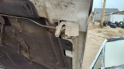 1987-1996 Jeep Cherokee Hood Latch Assembly With Bracket Oem