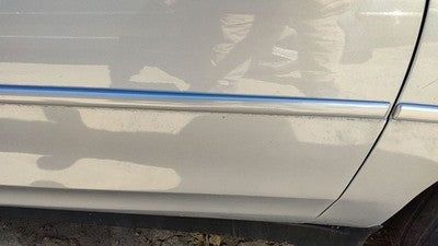 98-02 Oldsmobile Intrigue Passenger Right Front Moulding Fm Door Trim Silver 17U