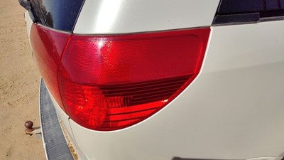 2004-2005 Toyota Sienna Passenger Right Outer Tail Light Brake Lamp Oem Rear