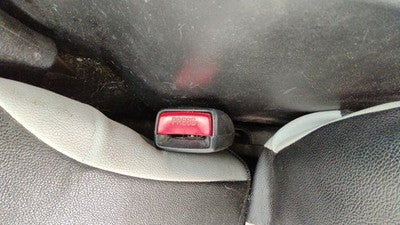 2000-2005 Mitsubishi Eclipse Driver Left Front Seat Belt Buckle Receiver Black
