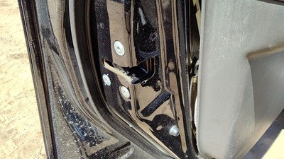 2007-2012 Nissan Sentra Driver Left Front Door Latch With Rods/Cables Oem