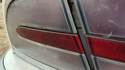 1998-04 Buick Park Ave Driver Left Tail Light Brake Lamp Oem Rear Crack 16525981