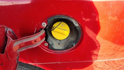 2006-2016 Chevy Impala Fuel Filler Neck Assembly With Gas Cap Oem 26839760