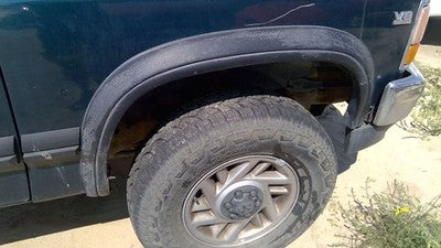 1993 Dodge Dakota Passenger Right Front Wheel Flare Oem Fender Moulding