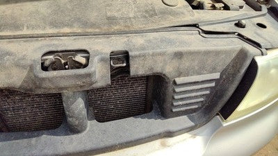 2003-05 Lincoln Aviator Set Of Front Plastic Covers Around Radiator Support Oem