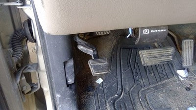 2001 Chevy Tahoe Parking Brake Pedal Assembly Oem Complete Emergency Unit