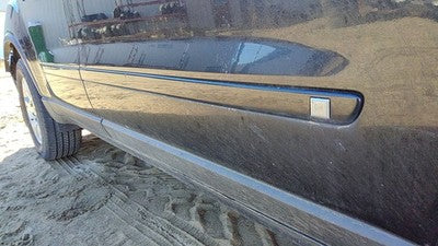 07-12 Acadia Passenger Right Front Moulding From Door Trim 58U Carbon Black