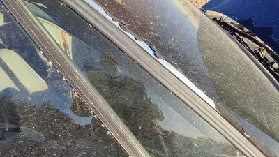 1992-1999 Olds 88 Passenger Right Front Vent Window Small Door Glass With Frame