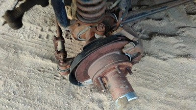 1979 Ford F150 Driver Left Front Spindle Steering Knuckle With Wheel Hub Oem 4X4