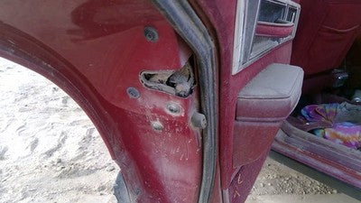 1990 Olds Eighty Eight Driver Left Rear Door Latch With Rods/Cables Oem Back