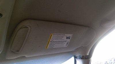 2004-2005 Chevy Suburban Passenger Right Sun Visor Oem Tan 522 15269595