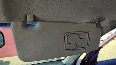 2003-2006 Mitsubishi Outlander Passenger Right Sun Visor Oem Mr975249ha