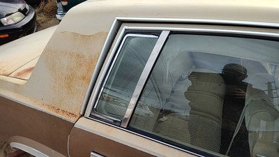 81-83 Malibu Passenger Right Rear Vent Window Back Door Glass With Frame 4 Door
