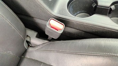 2016-18 Hyundai Tucson Passenger Right Front Seat Belt Buckle Receiver Black Try