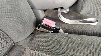 01-04 F350 Powerstroke Passenger Right Front Seat Belt Buckle Receiver Oem Gray