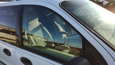 2004-2007 Ford Freestar Passenger Right Front Side Window Door Glass Oem