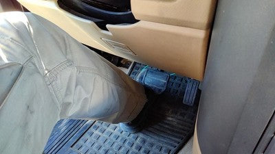 2005-2006 Land Rover Lr3 Lower Dash Under Column Knee Bolster Trim Panel Oem Tan