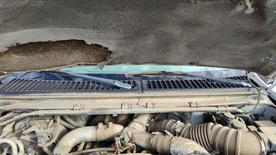 2000 Ford F250 Super Duty Windshield Wiper Cowl Vent Trim Panel Oem Cover