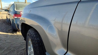 1999-2004 Jeep Grand Cherokee Driver Left Front Fender Oem Ps5 Silver 55135901Ac