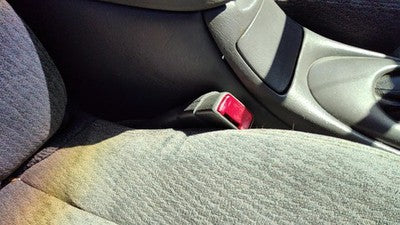 2000-02 Oldsmobile Intrigue Passenger Right Front Seat Belt Buckle Receiver Gray