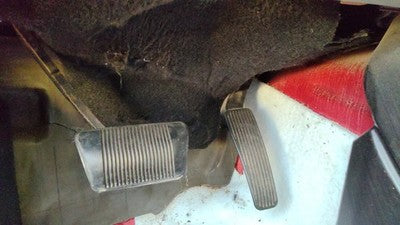 2010 Dodge Charger Gas And Brake Pedal Assembly Automatic Transmission