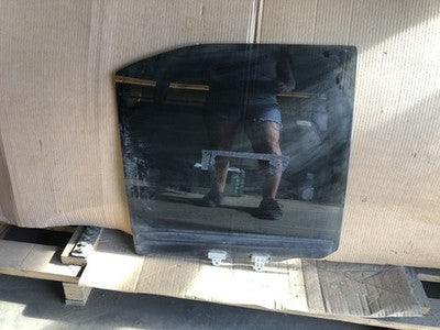 2000-2004 Nissan Xterra Passenger Right Rear Side Window Door Glass Oem Back