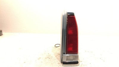 1988-1991 Chrysler New Yorker Passenger Right Tail Light Brake Lamp Rear chipped