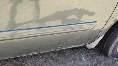 05-07 Caravan Passenger Right Front Moulding From Door Trim Strip Magnesium Ppk